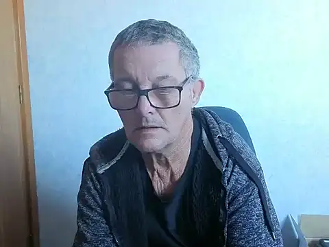 daddy_man Show in webcam