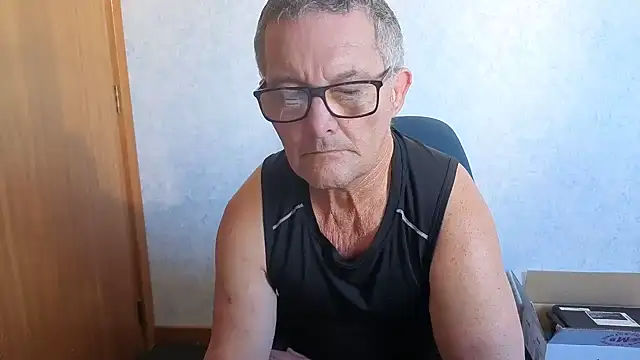 daddy_man Adlı Modelin Web Kamerası Şovu