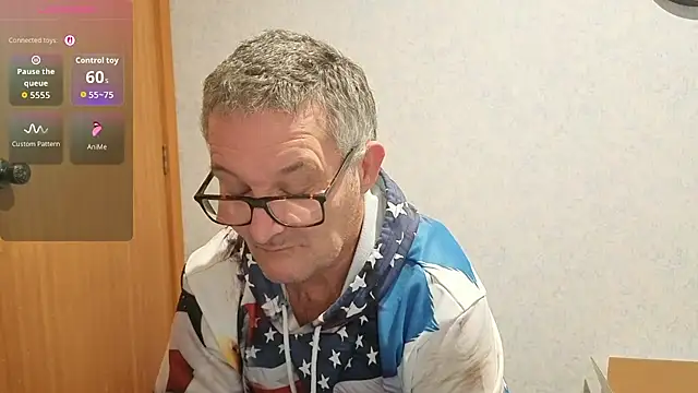 daddy_man Show in webcam
