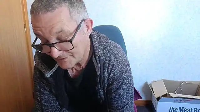 הופעת וובקאם של daddy_man