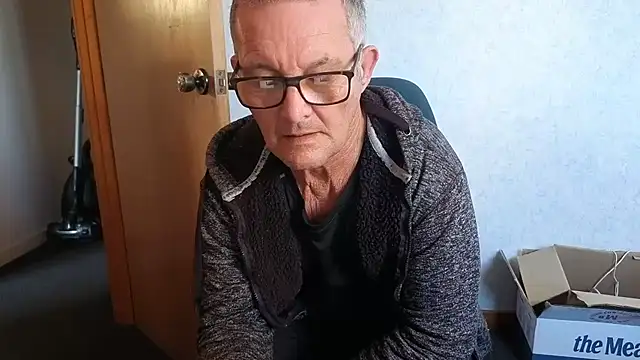daddy_man 在線直播表演
