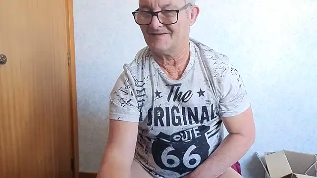 daddy_man Adlı Modelin Web Kamerası Şovu
