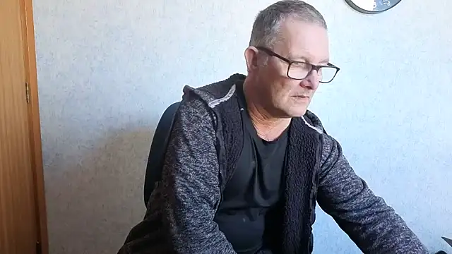daddy_man 在線直播表演
