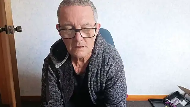 daddy_man Adlı Modelin Web Kamerası Şovu