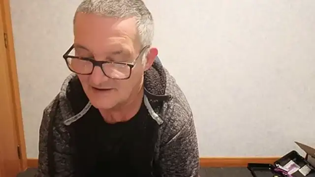 daddy_man Adlı Modelin Web Kamerası Şovu