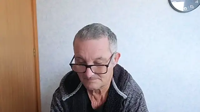 daddy_man: απευθείας συνομιλία ΧΧΧ