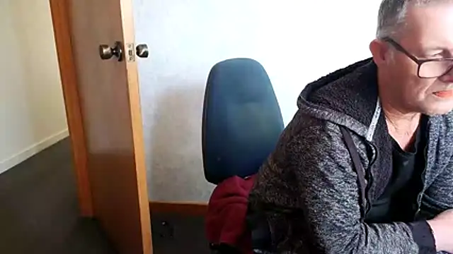 daddy_man Adlı Modelin Web Kamerası Şovu