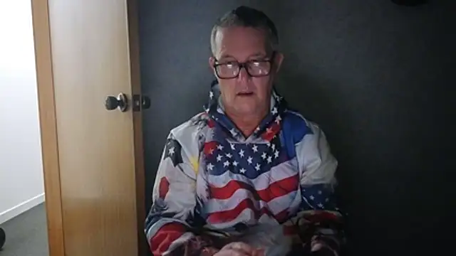 daddy_man Show in webcam