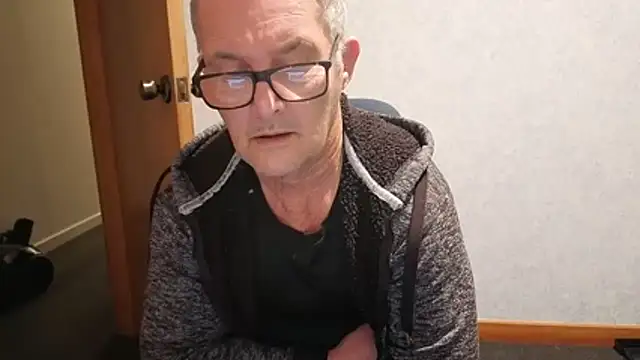 daddy_man Adlı Modelin Web Kamerası Şovu