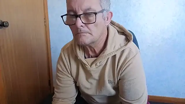 daddy_man Pertunjukan Webcam