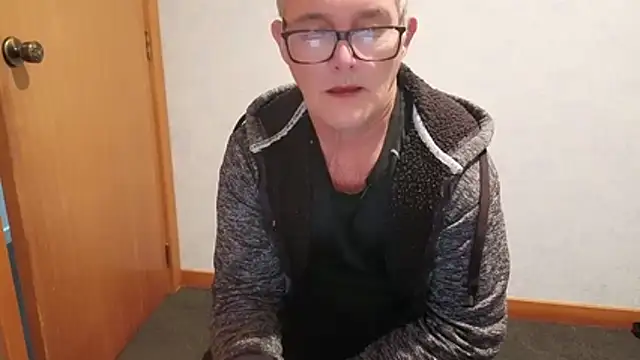 daddy_man Adlı Modelin Web Kamerası Şovu