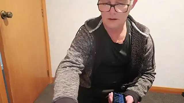 Show modela daddy_man na web-kameri