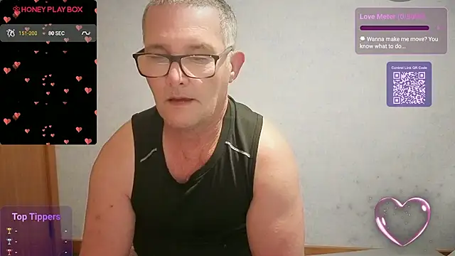 Show modela daddy_man na web-kameri