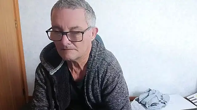 daddy_man Show in webcam
