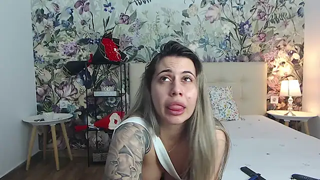  Živý XXX chat RoseDiamond06