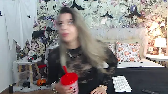Show de RoseDiamond06 na webcam