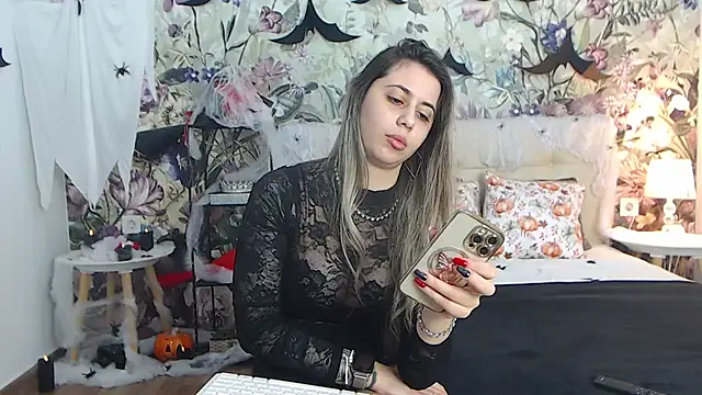 RoseDiamond06 Show in webcam