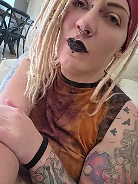 PinkTheHawk XXX чат на живо