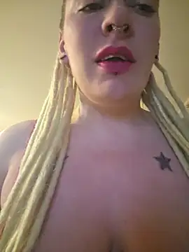 Chat +18 de PinkTheHawk ao vivo