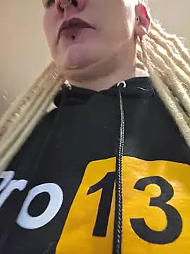 Chat soba uživo modela PinkTheHawk