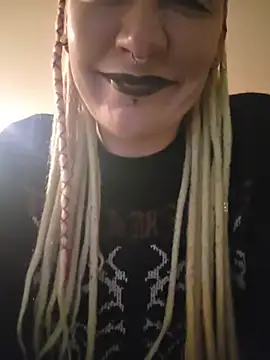 PinkTheHawk's Webcam Show
