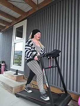 PinkTheHawk's Webcam Show