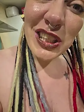 PinkTheHawk Live XXX-Chat
