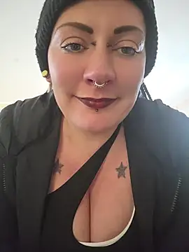 Živý XXX chat PinkTheHawk