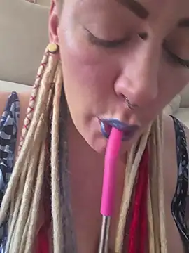 PinkTheHawk – Live XXX-chat