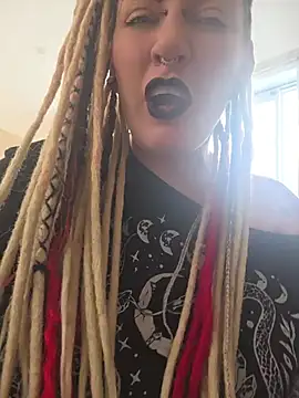 Chat XXX en directo de PinkTheHawk