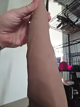 PinkTheHawk's Webcam Show