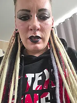 PinkTheHawk – Live XXX-chat