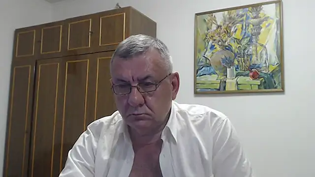 Show modela machomale3 na web-kameri