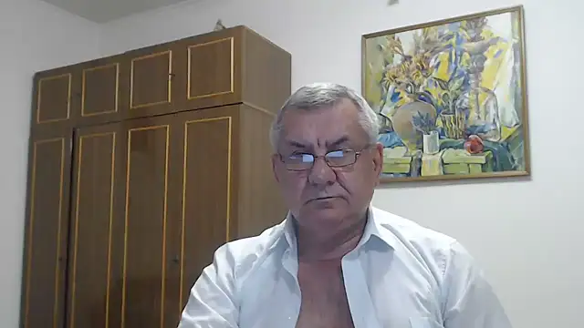 Show modela machomale3 na web-kameri