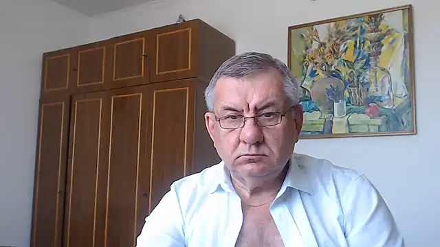 Show modela machomale3 na web-kameri