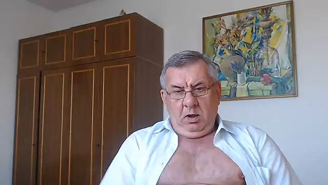 Show modela machomale3 na web-kameri