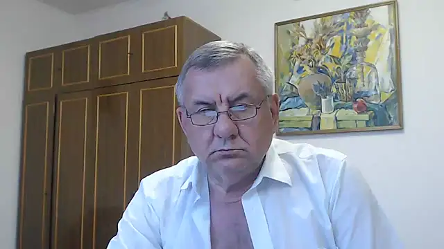 Show modela machomale3 na web-kameri