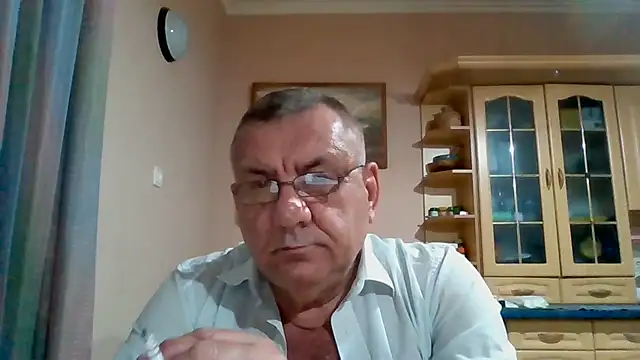 Show modela machomale3 na web-kameri