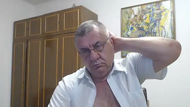 Show modela machomale3 na web-kameri