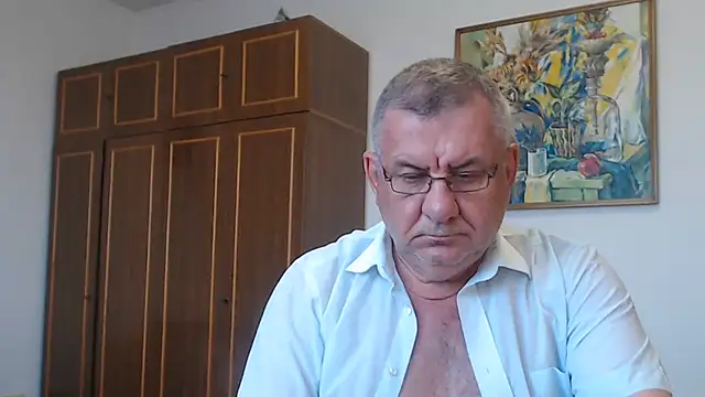 Show modela machomale3 na web-kameri