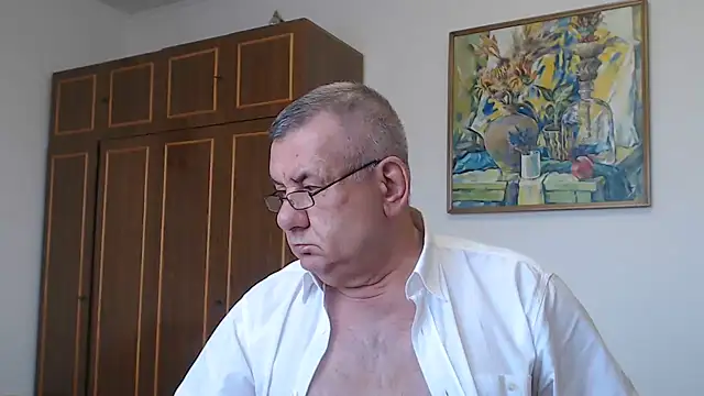 Show modela machomale3 na web-kameri