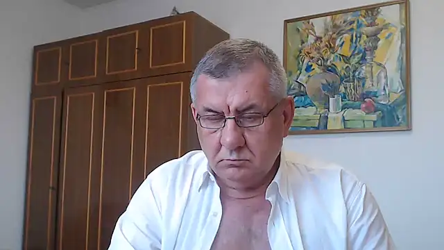 Show modela machomale3 na web-kameri