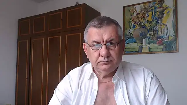 Show modela machomale3 na web-kameri
