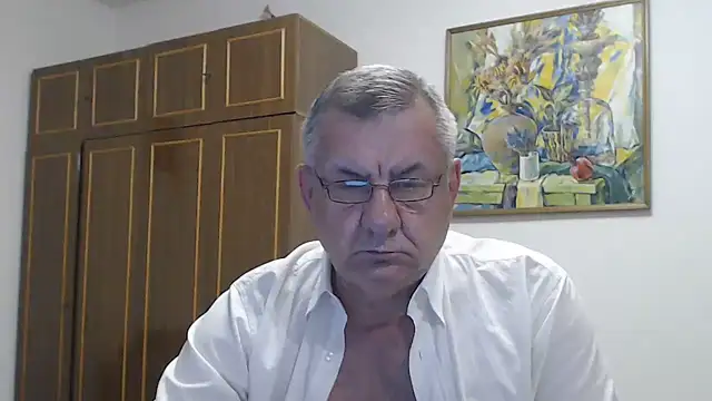 Show modela machomale3 na web-kameri