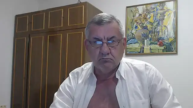 Show modela machomale3 na web-kameri