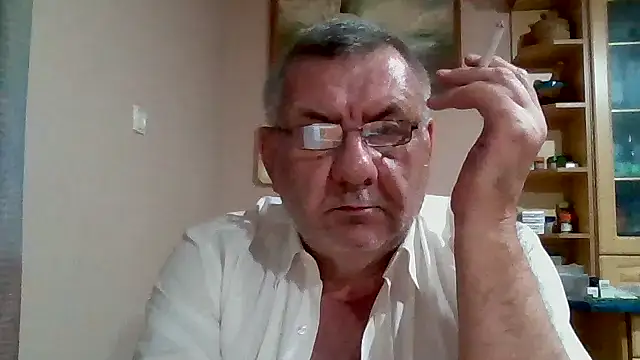 machomale3 Show in webcam