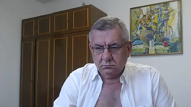 Show modela machomale3 na web-kameri