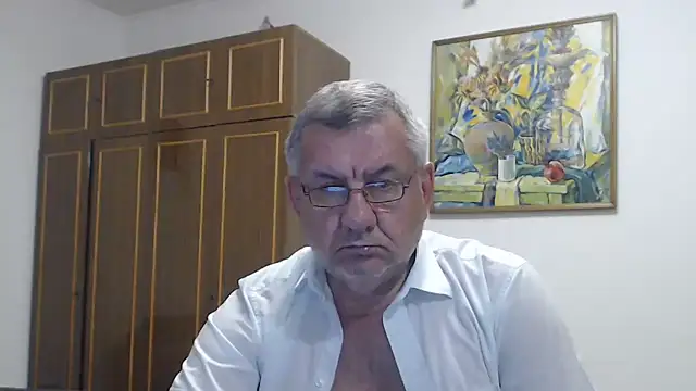Show modela machomale3 na web-kameri