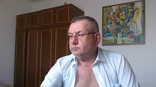 Show modela machomale3 na web-kameri
