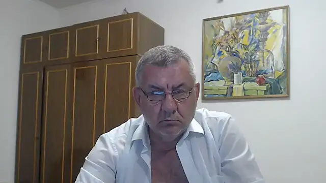 Show modela machomale3 na web-kameri